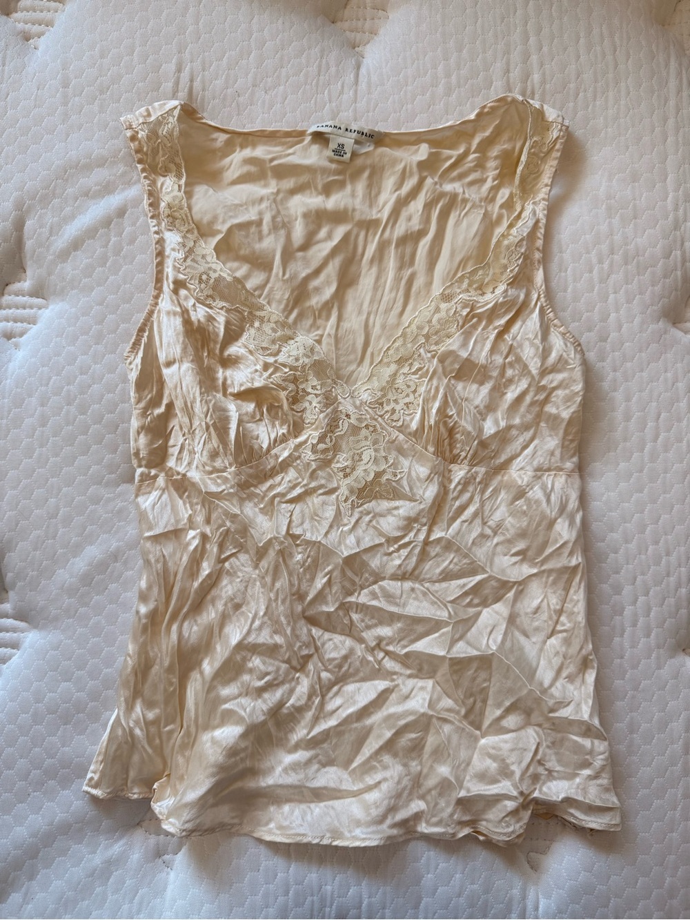 Banana Republic cream Lace-Trim 100% silk Chemise Top coquette fairy - Picture 2 of 6